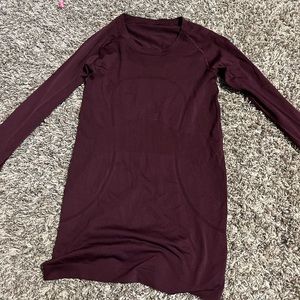 Lululemon size 4 swiftly tech